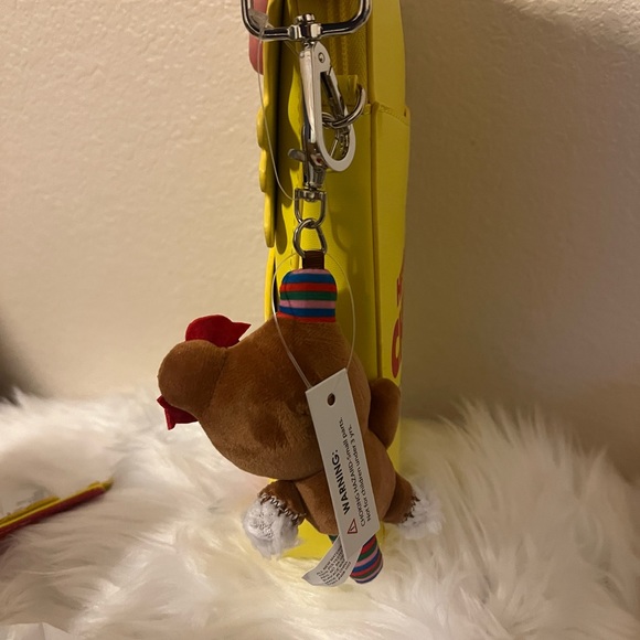 Universal Studios Hello Kitty Chucky Crossbody Bag & Hello Kitty Cardholder - Picture 10 of 10